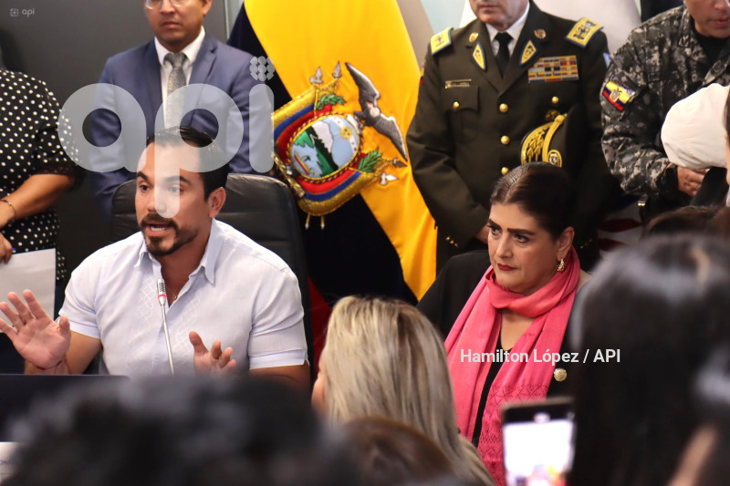 UIO-MINISTROS-COMISION-RELACIONES-INTERNACIONALES