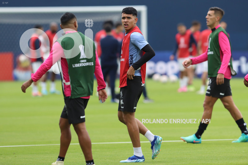 FBL-LIBERTADORES-INDEPENDIENTE-VALLE-SAN-LORENZO