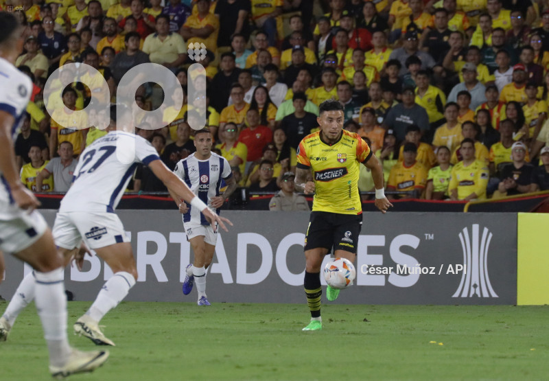 FBL-LIBERTADORES-BARCELONA-TALLERES