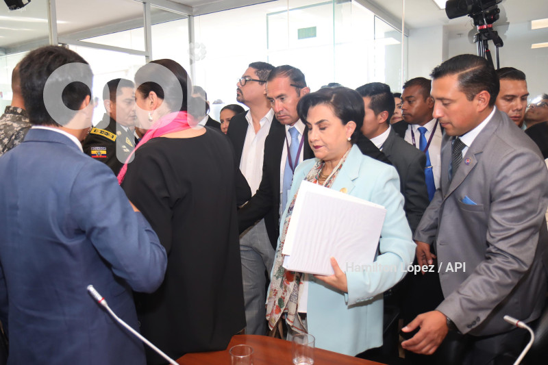UIO-MINISTROS-COMISION-RELACIONES-INTERNACIONALES
