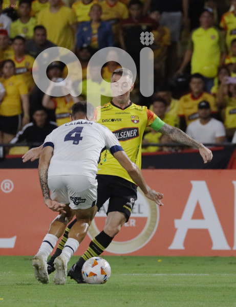 FBL-LIBERTADORES-BARCELONA-TALLERES