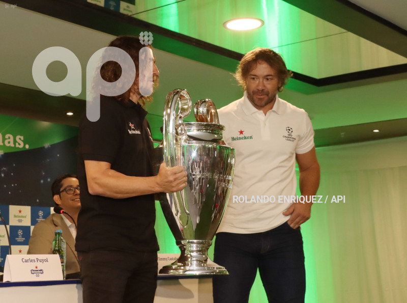 TROFEO-CHAMPIONS-LEAGUE-EN-ECUADOR