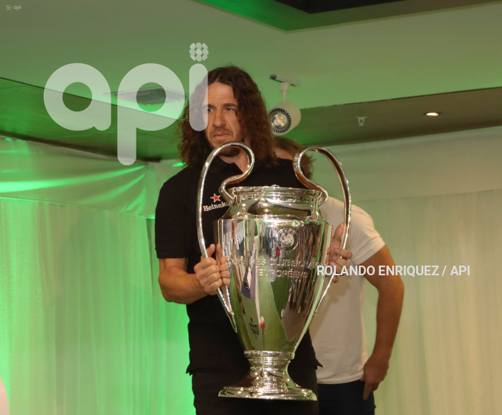 TROFEO-CHAMPIONS-LEAGUE-EN-ECUADOR