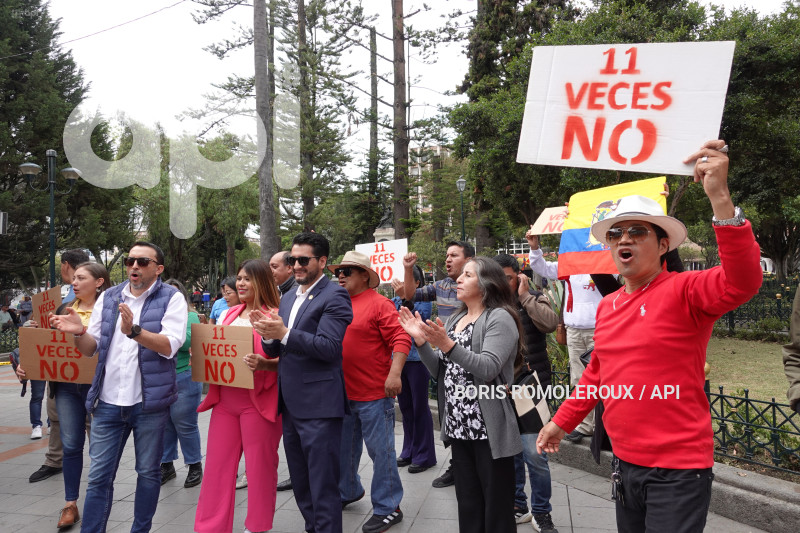 CUENCA-PLANTON-CONSULTA POR EL NO