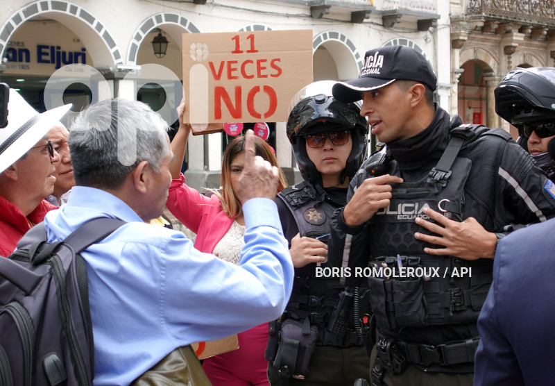 CUENCA-PLANTON-CONSULTA POR EL NO