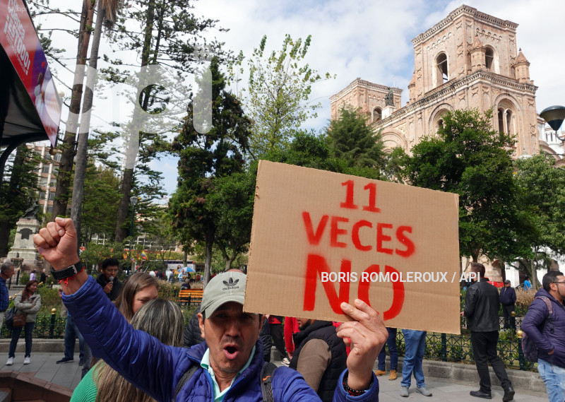 CUENCA-PLANTON-CONSULTA POR EL NO