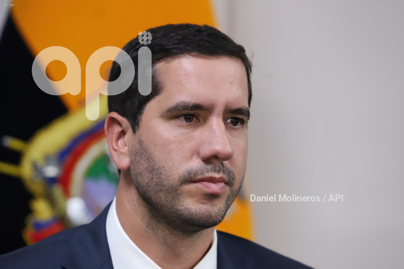 MINISTERIO DE ENERGIA Y MINAS ROBERTO LUQUE