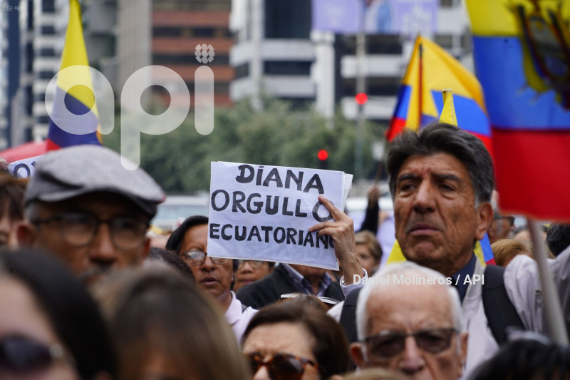 PLATON APOYO DIANA SALAZAR