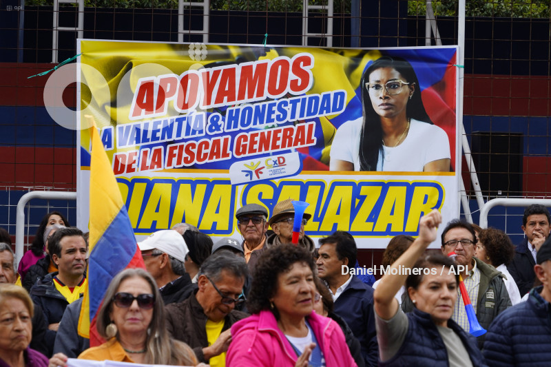 PLATON APOYO DIANA SALAZAR