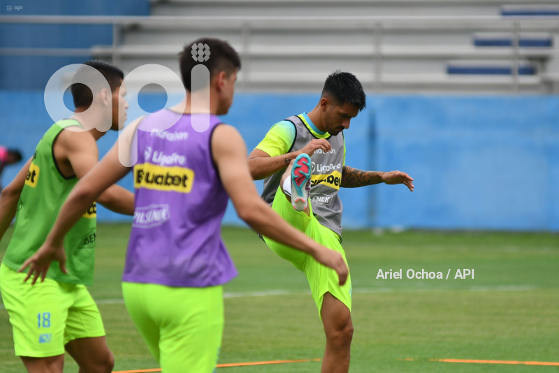 FBL-LIGAPRO-DELFIN-MACARA