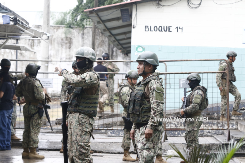 CONSULTA POPULAR 2024 - VOTANTES- GUAYAQUIL  - MILITARES