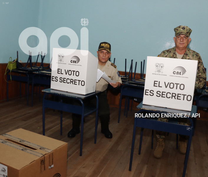 CONSULTA POPULAR 2024-VOTO-ZAPATA-VELA