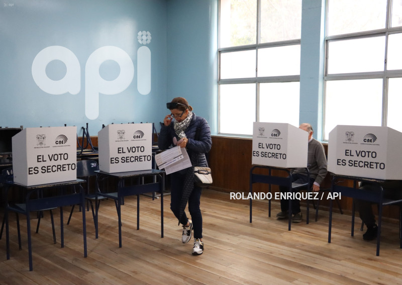CONSULTA POPULAR 2024-COLEG-BENALCAZAR