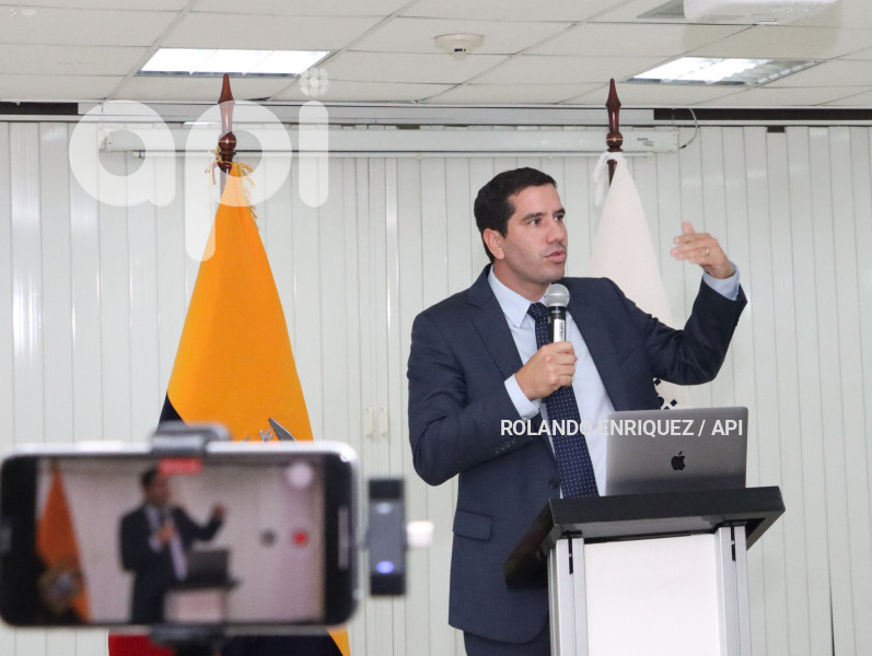 RUEDA-PRENSA-MINISTERIO-ENERGIA