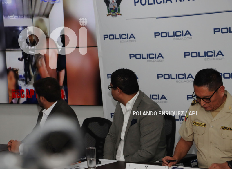COMANDANTE-MINISTRA-DETENCION-COLON-PICO