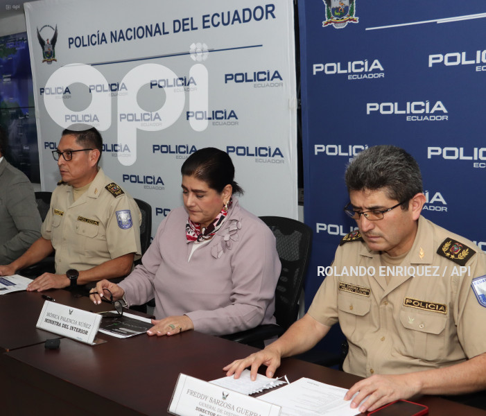 COMANDANTE-MINISTRA-DETENCION-COLON-PICO