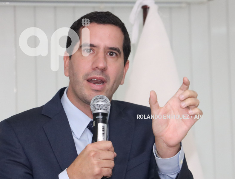 RUEDA-PRENSA-MINISTERIO-ENERGIA