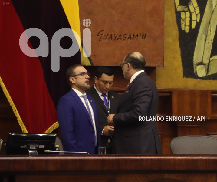 POSESION-ASAMBLEA-FABRICIO-PERALTA