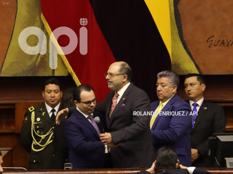 POSESION-ASAMBLEA-FABRICIO-PERALTA