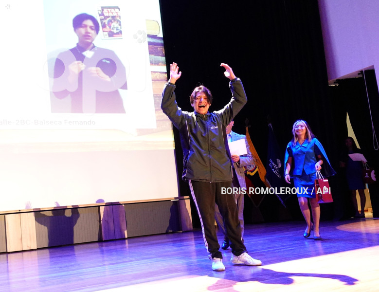 CUENCA-PREMIACION-ENCUENTRO LITERATURA