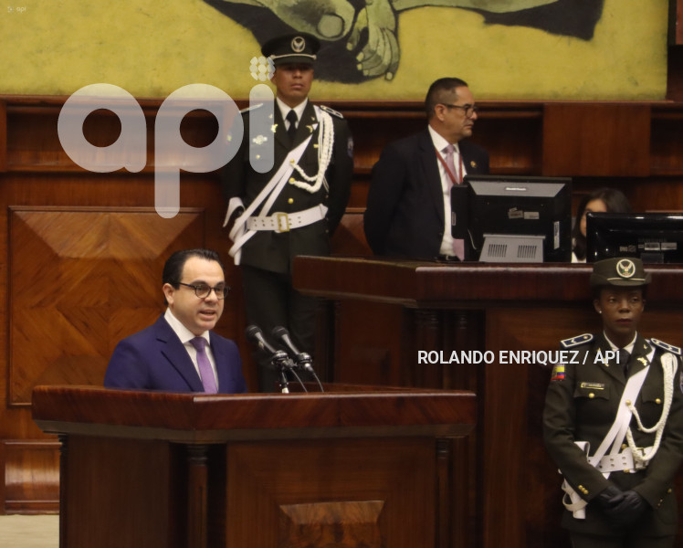 POSESION-ASAMBLEA-FABRICIO-PERALTA