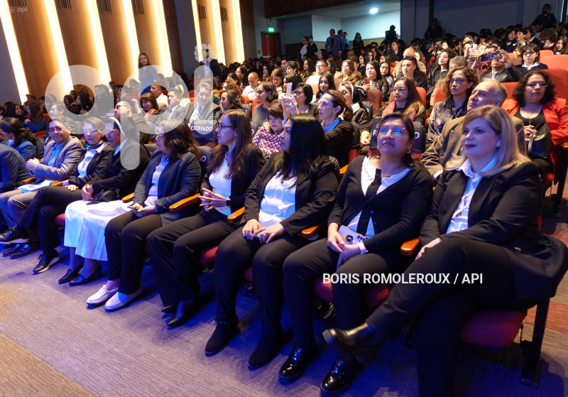 CUENCA-PREMIACION-ENCUENTRO LITERATURA