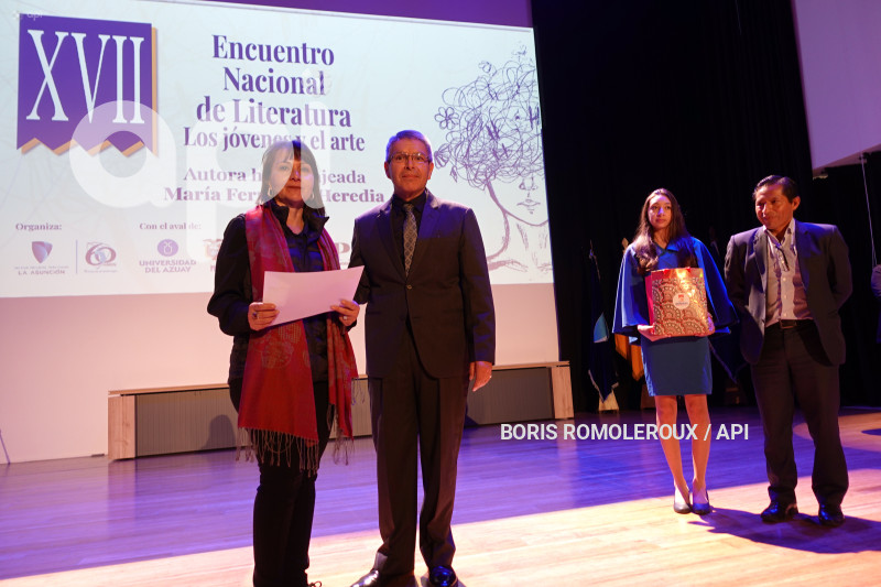 CUENCA-PREMIACION-ENCUENTRO LITERATURA