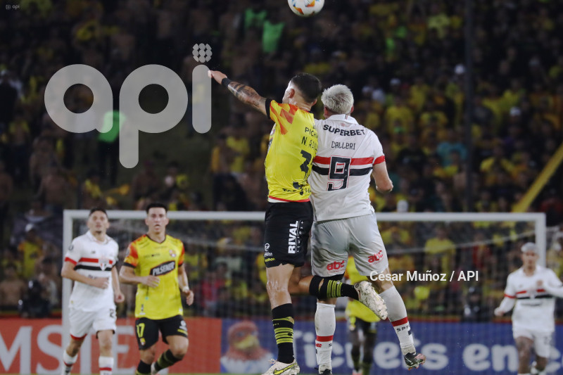 FBL-LIBERTADORES-BARCELONA-SAO PAULO