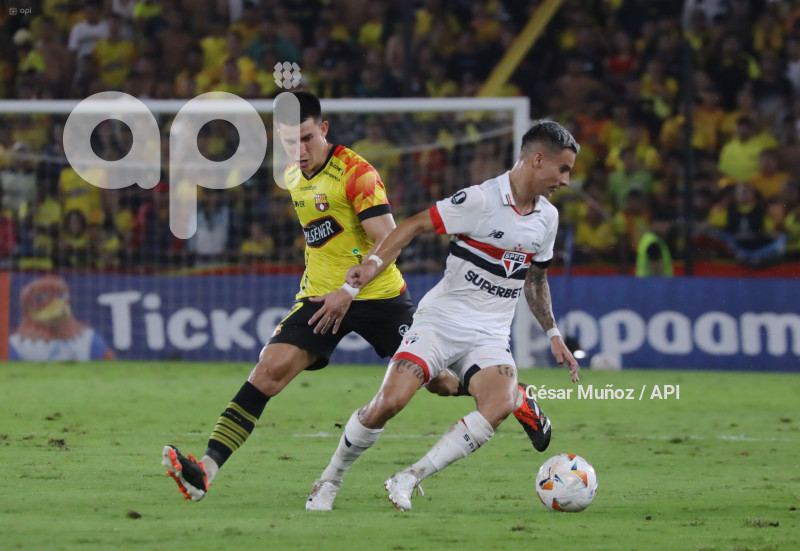 FBL-LIBERTADORES-BARCELONA-SAO PAULO