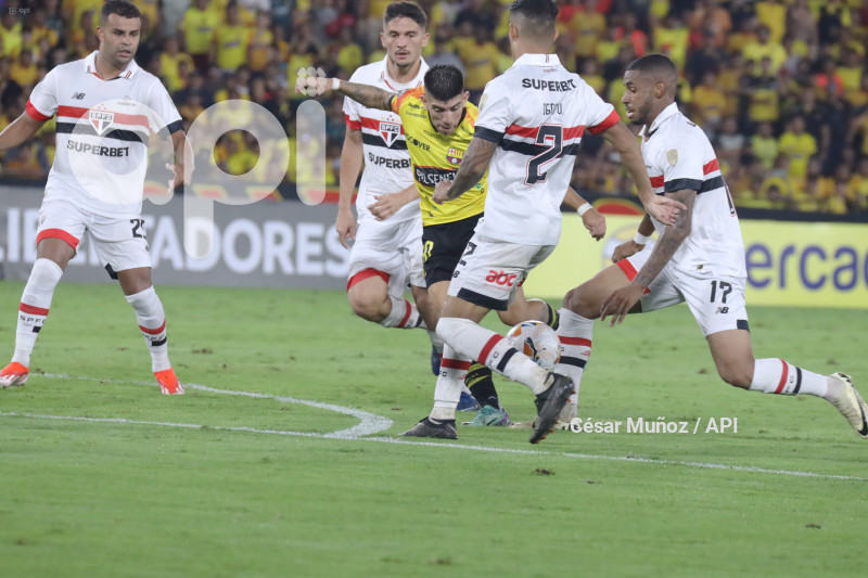 FBL-LIBERTADORES-BARCELONA-SAO PAULO