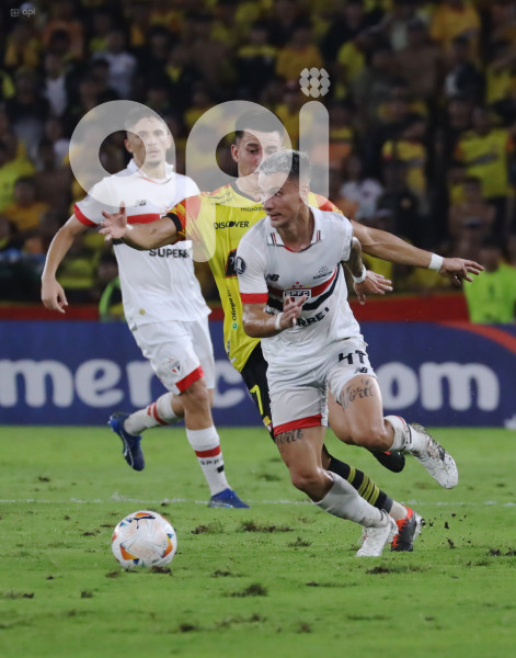 FBL-LIBERTADORES-BARCELONA-SAO PAULO