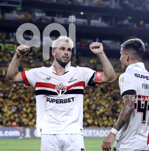 FBL-LIBERTADORES-BARCELONA-SAO PAULO