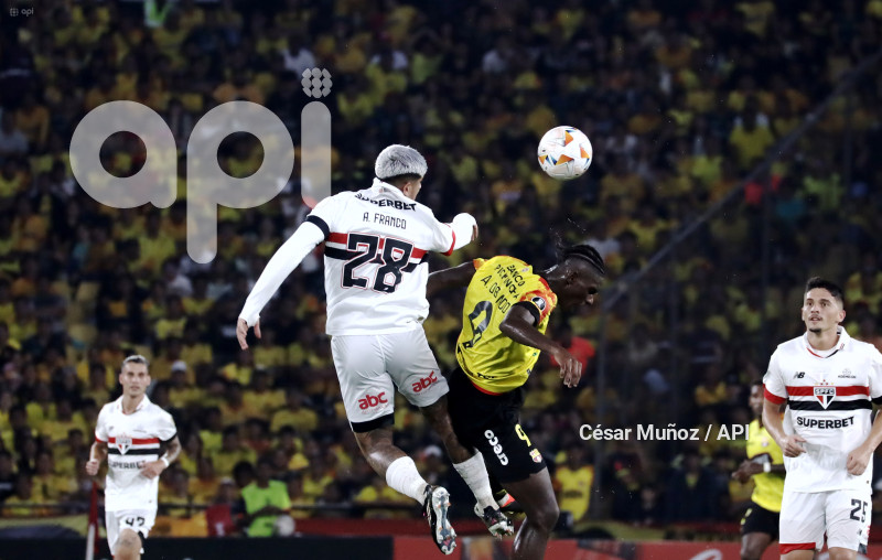 FBL-LIBERTADORES-BARCELONA-SAO PAULO