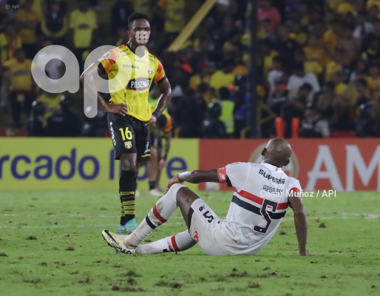 FBL-LIBERTADORES-BARCELONA-SAO PAULO