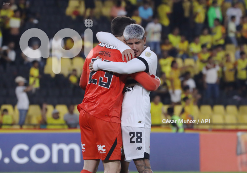 FBL-LIBERTADORES-BARCELONA-SAO PAULO
