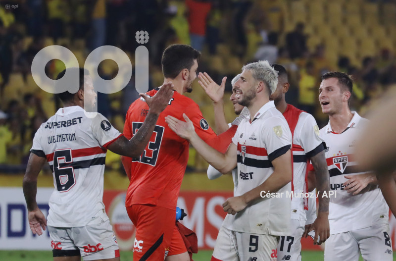 FBL-LIBERTADORES-BARCELONA-SAO PAULO