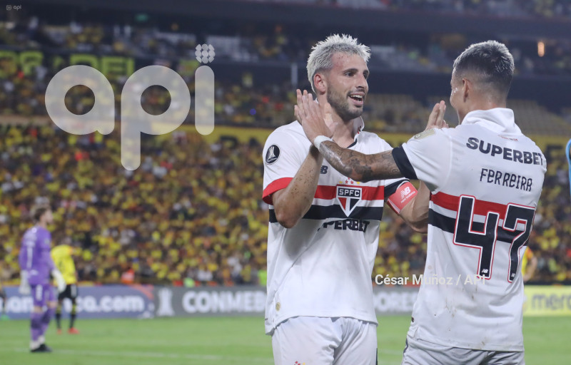 FBL-LIBERTADORES-BARCELONA-SAO PAULO
