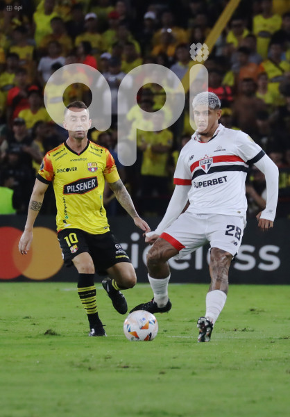 FBL-LIBERTADORES-BARCELONA-SAO PAULO