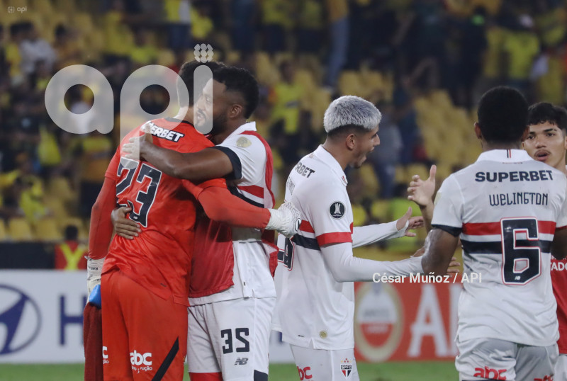 FBL-LIBERTADORES-BARCELONA-SAO PAULO