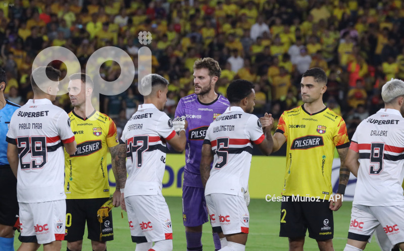 FBL-LIBERTADORES-BARCELONA-SAO PAULO