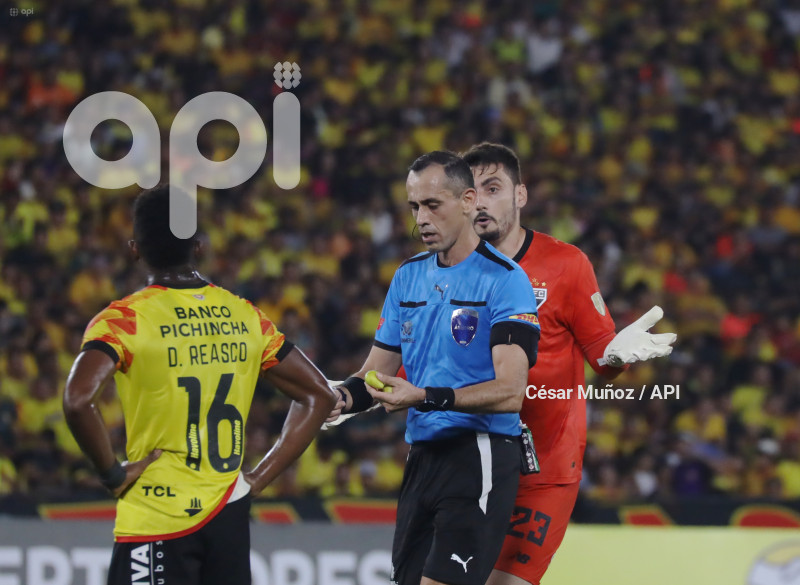 FBL-LIBERTADORES-BARCELONA-SAO PAULO