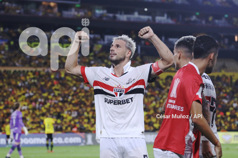 FBL-LIBERTADORES-BARCELONA-SAO PAULO