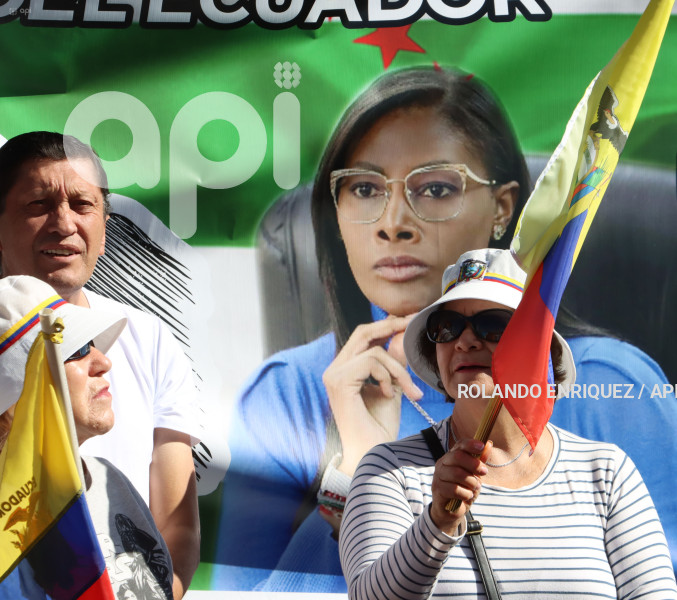 MARCHAS-APOYO-FISCAL-DIANA-SALAZAR