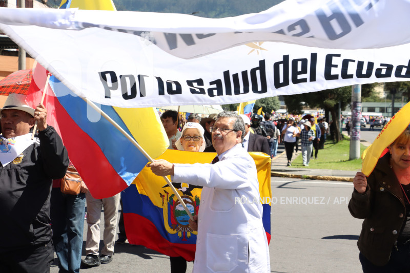 MARCHAS-APOYO-FISCAL-DIANA-SALAZAR