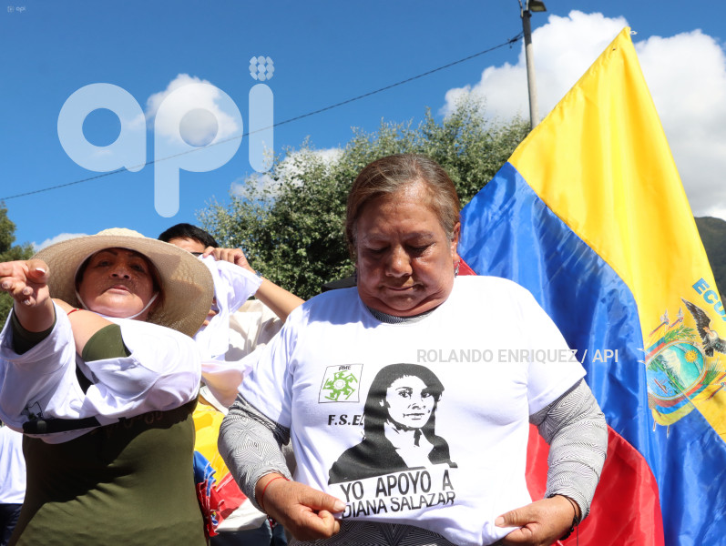 MARCHAS-APOYO-FISCAL-DIANA-SALAZAR