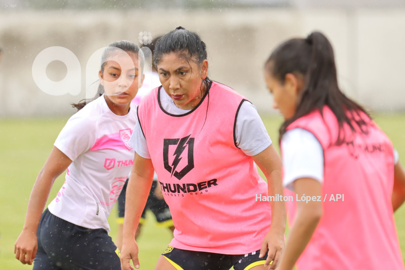 FBL-SUPERLIGA-FEMENINA-ECUABET-LEONES-NACIONAL