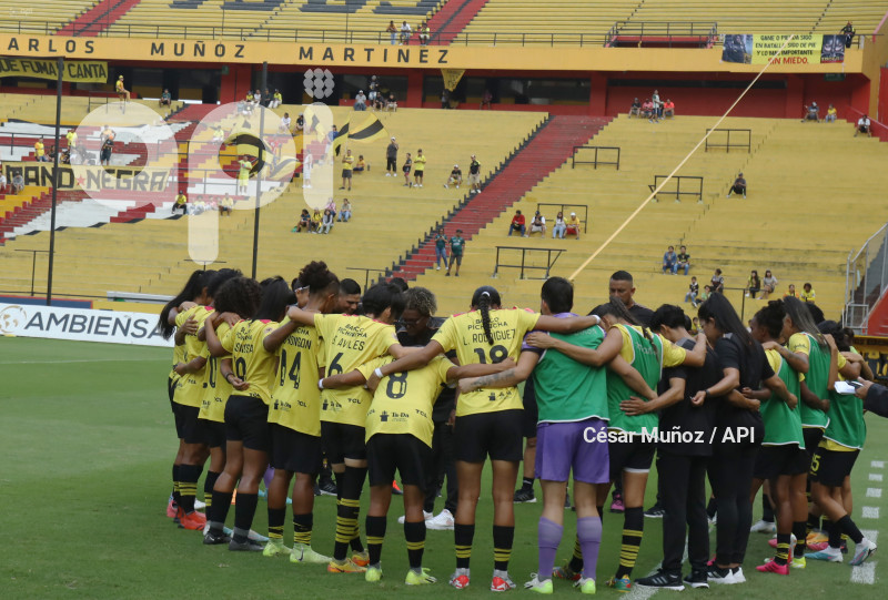 FBL-SUPERLIGA-BARCELONA-LIGA QUITO