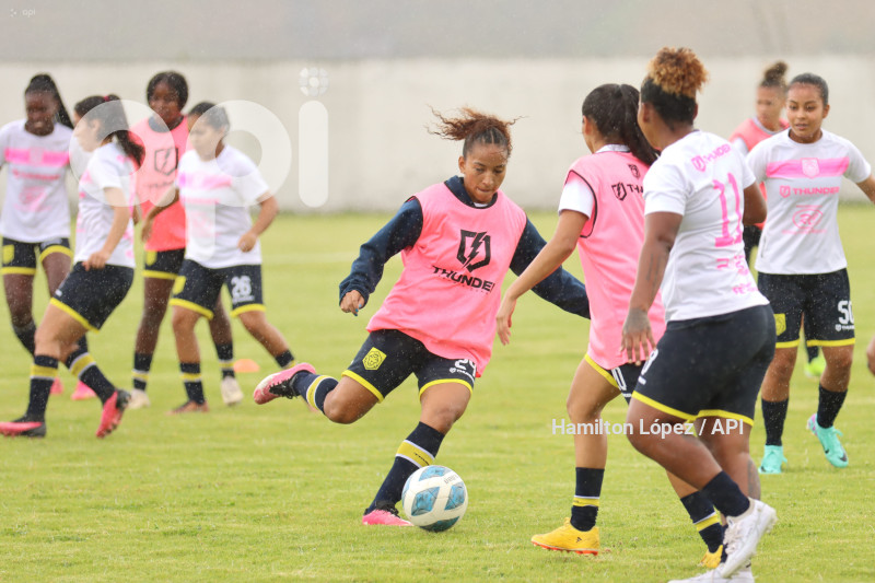 FBL-SUPERLIGA-FEMENINA-ECUABET-LEONES-NACIONAL