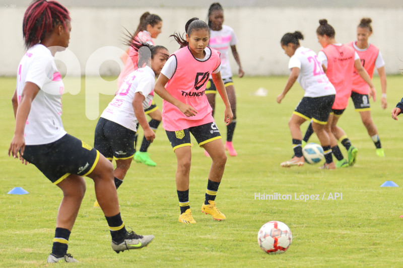 FBL-SUPERLIGA-FEMENINA-ECUABET-LEONES-NACIONAL