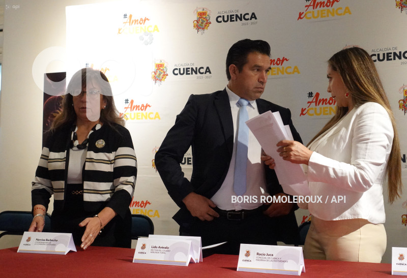 CUENCA-RUEDA DE PRENSA-ANIVERSARIO 100 AÑOS HERLINDA